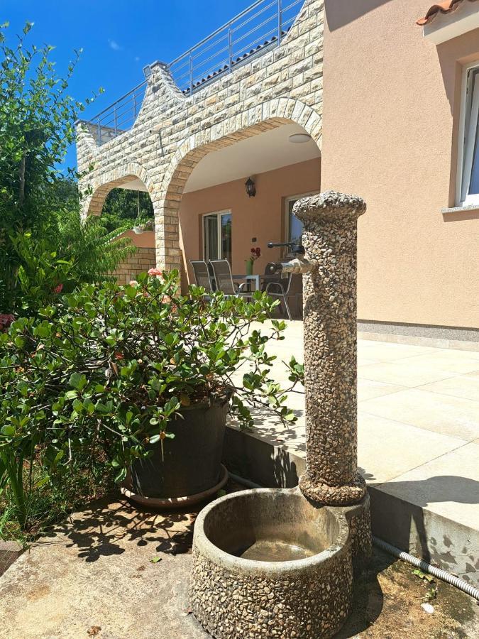 Apartman Melita Galižana Exterior foto